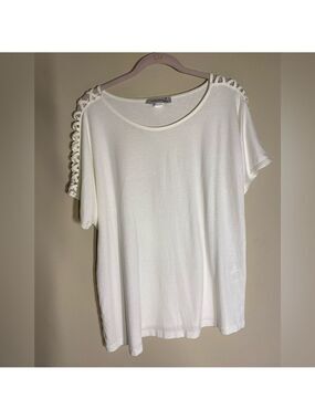 Collection L Short Sleeved White Latticed Shoulder Top 14